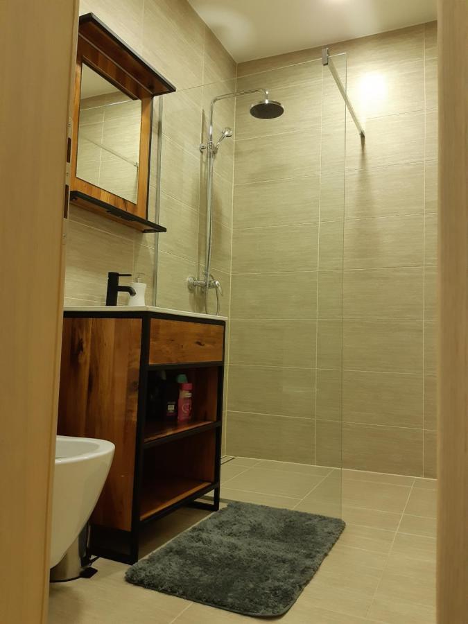 For5 Appartement Ðakovo Buitenkant foto